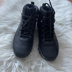 Helly Hansen Black Leather Winter Boots